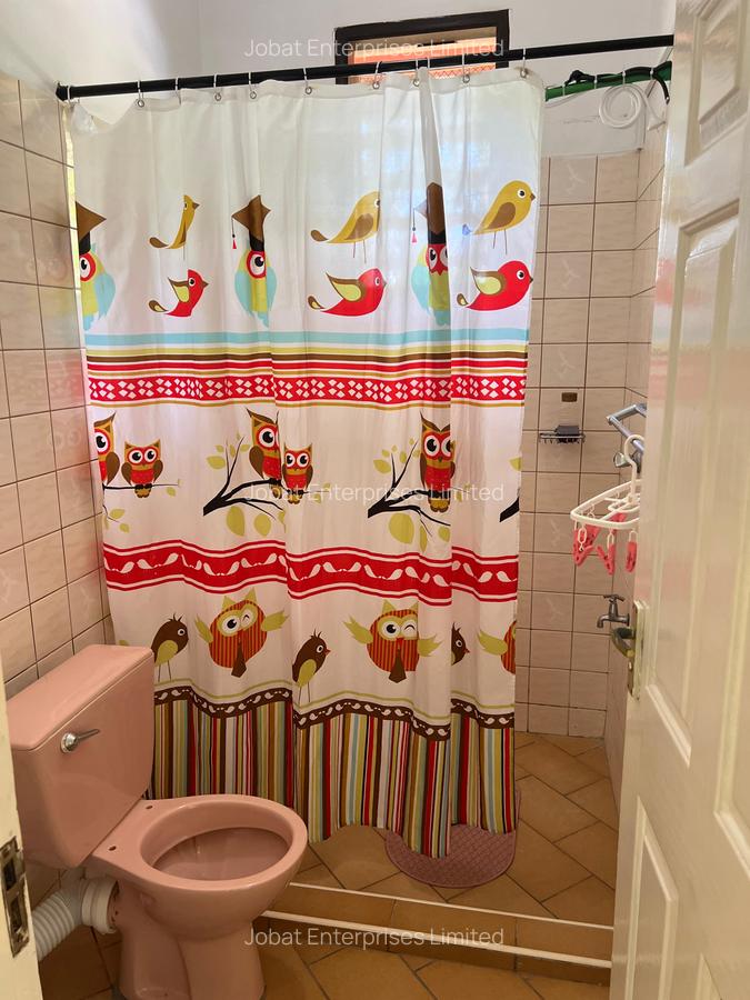 Serviced 2 Bed Apartment with En Suite at Malindi Road - 11