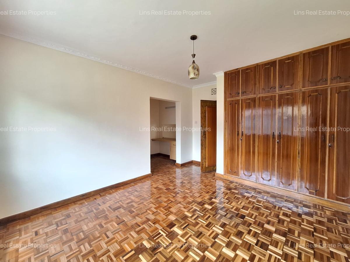 5 Bed House with En Suite in Loresho - 6