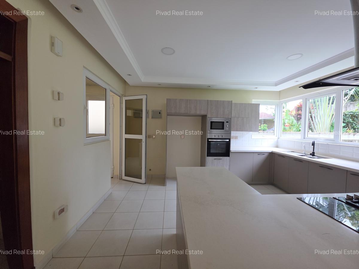 4 Bed Townhouse with Swimming Pool in Runda - 4