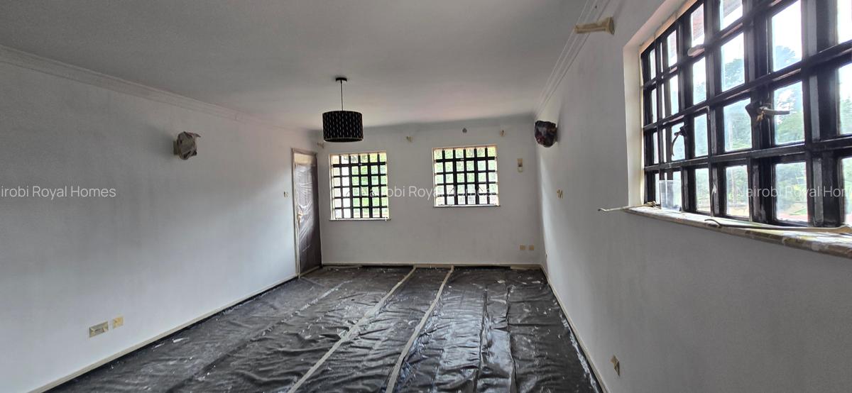 4 Bed Townhouse with En Suite at Lavington Green - 15