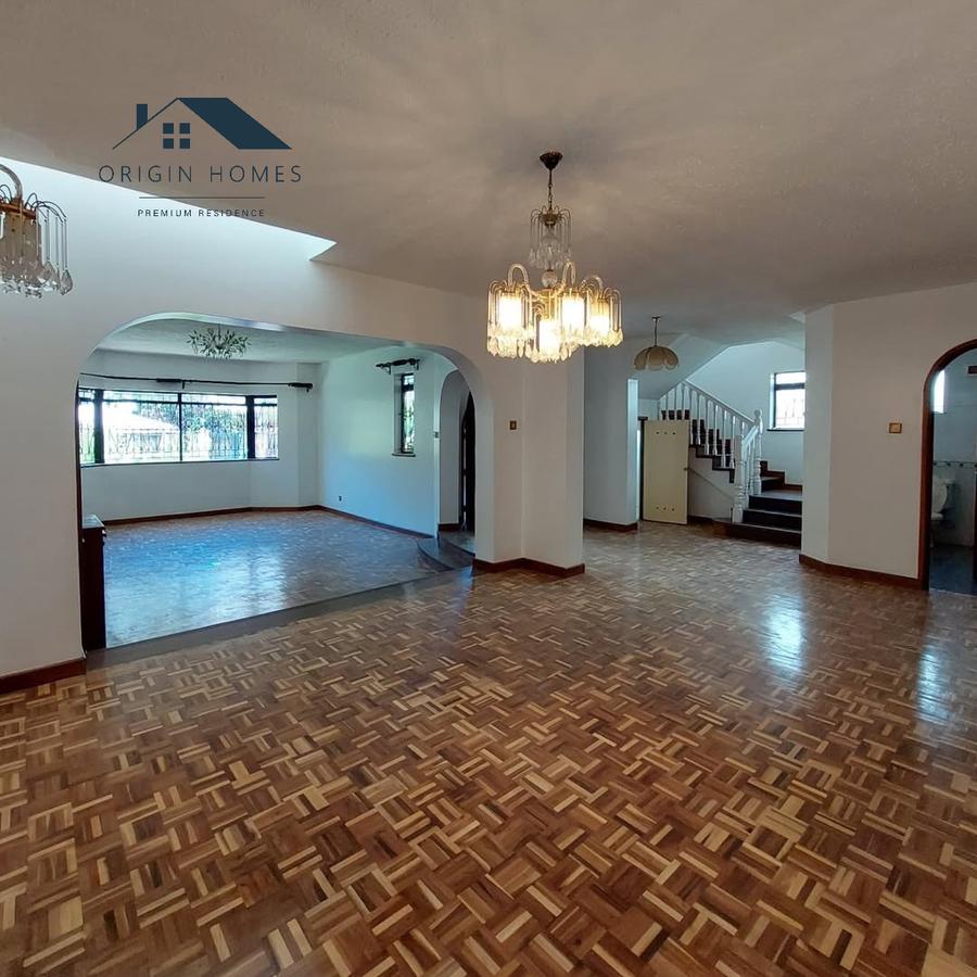 4 Bed Townhouse with En Suite at Westlands - 2