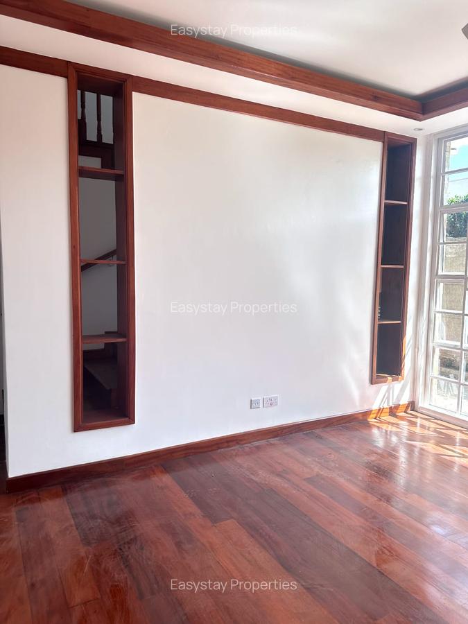 3 Bed House with En Suite in Nyari - 7