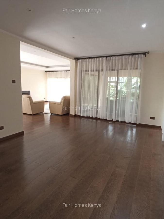5 Bed Townhouse with En Suite at Convent Drive - 13