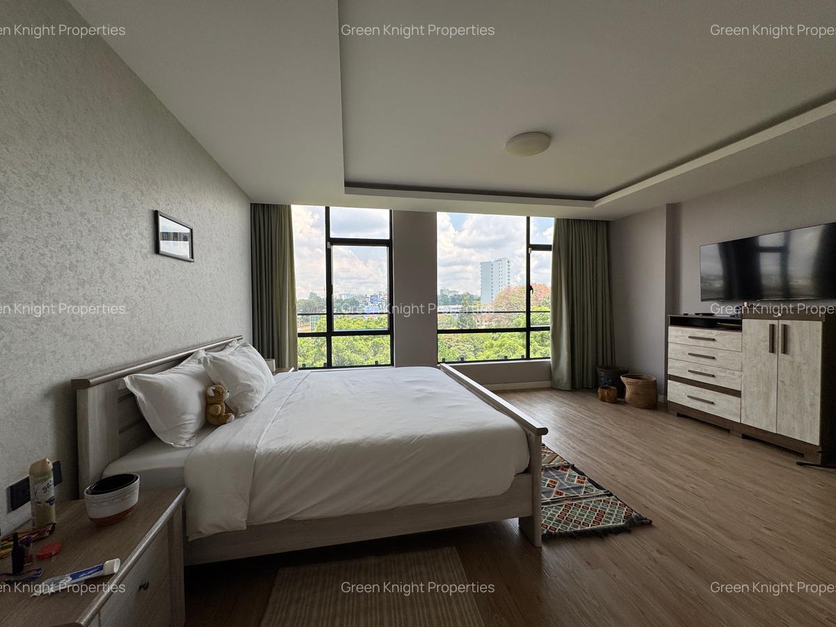 Serviced 2 Bed Apartment with En Suite in Westlands Area - 2