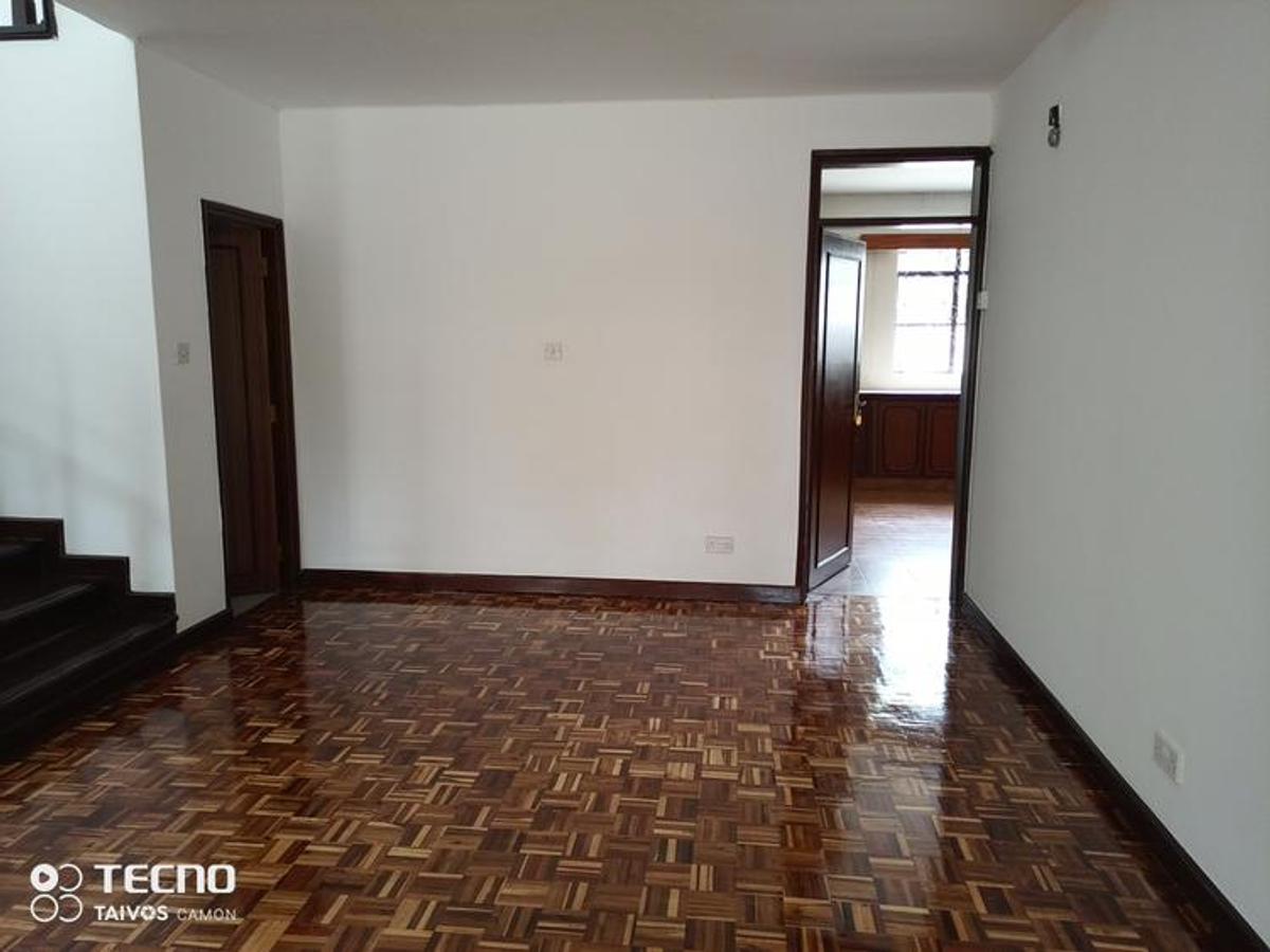 4 Bed Townhouse with En Suite in Westlands Area - 9