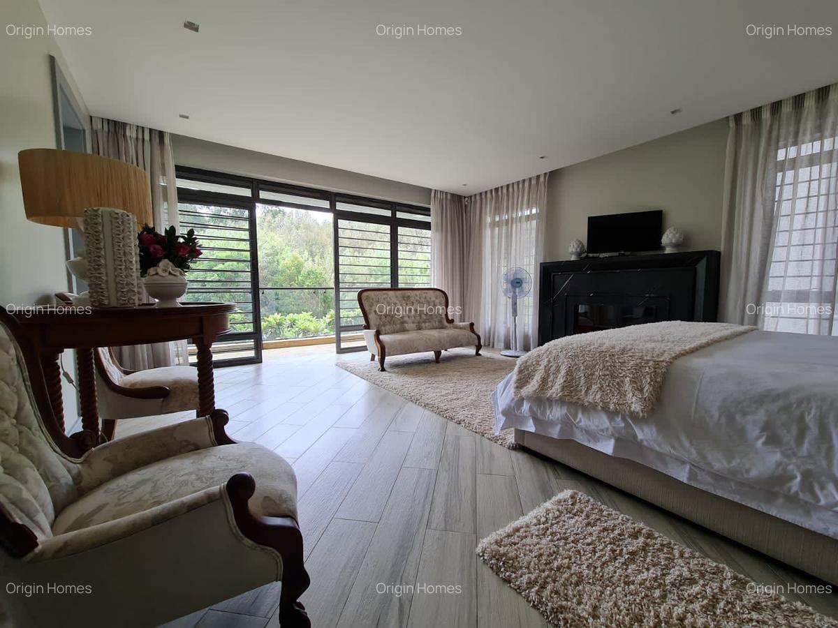 5 Bed Townhouse with En Suite at Kitisuru - 18