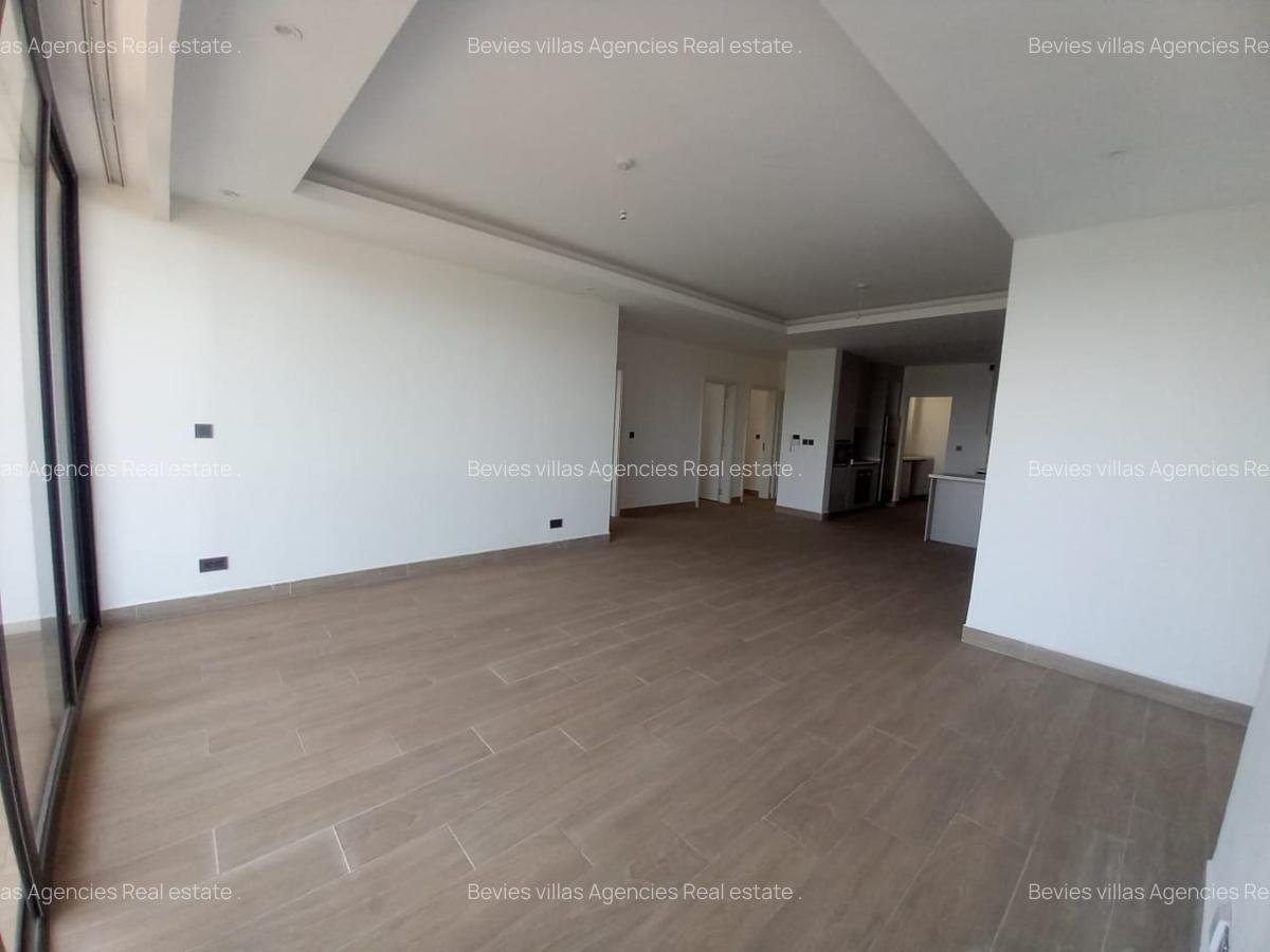 3 Bed Apartment with En Suite in Riverside - 1