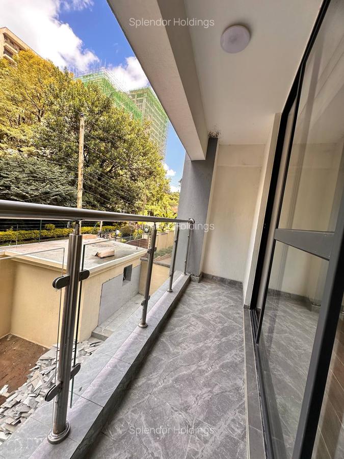 Serviced 2 Bed Apartment with En Suite in Riverside - 10