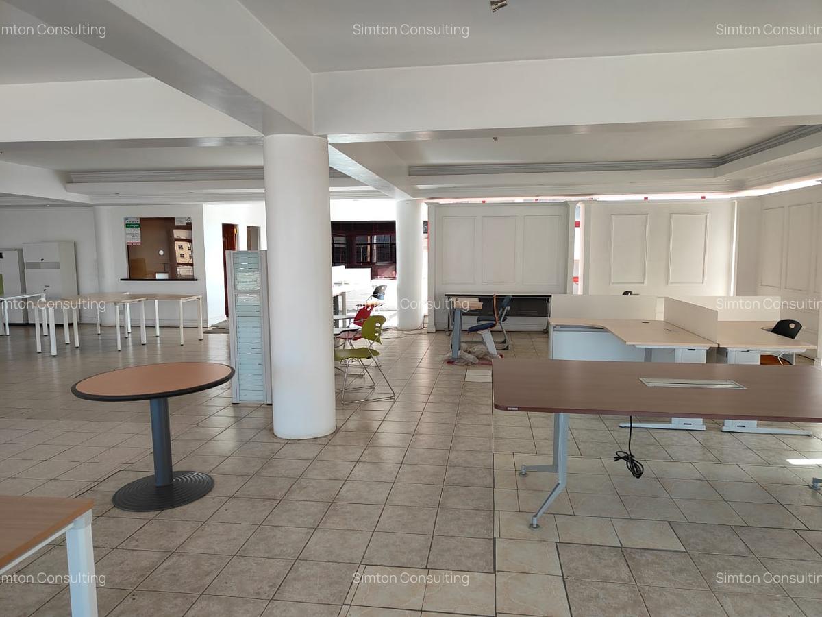 Office at General Motors - 10