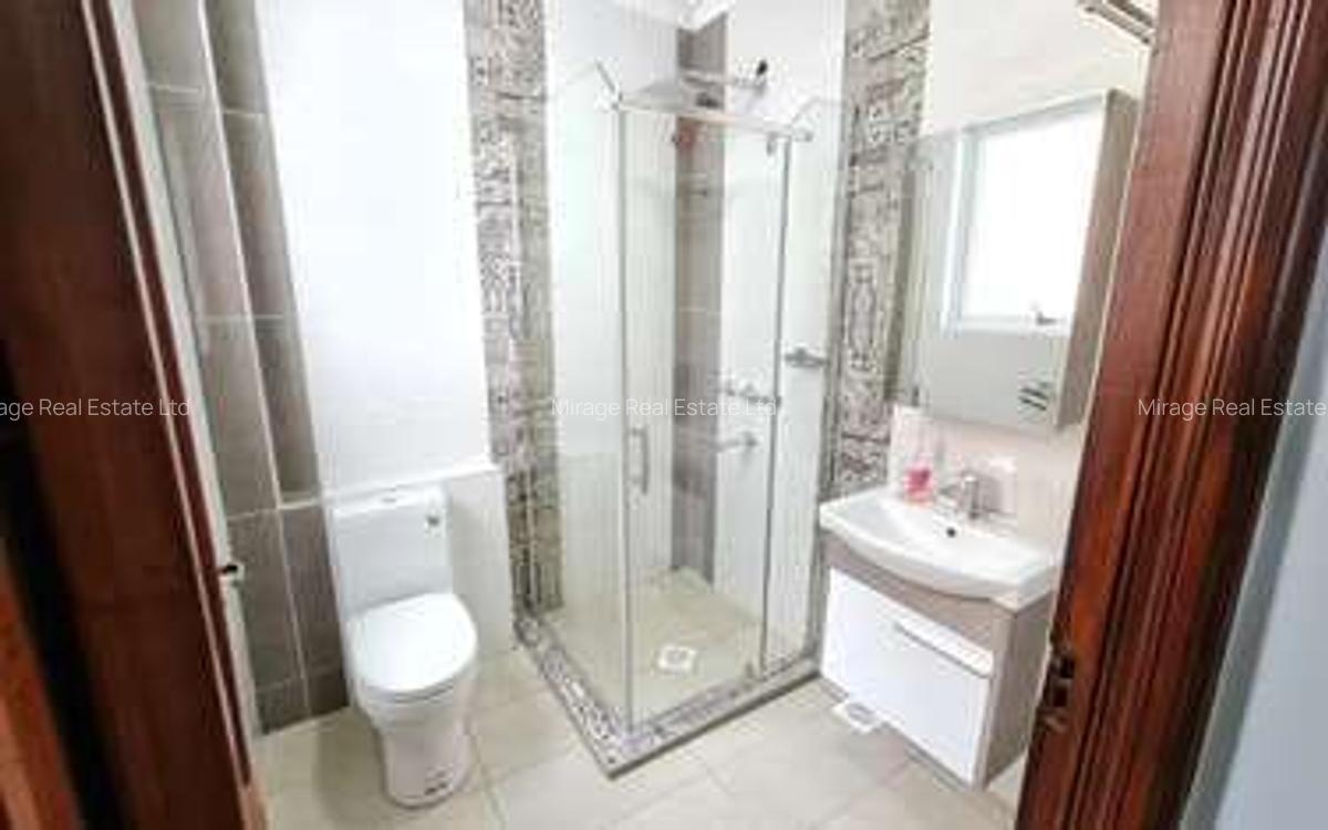 3 Bed Apartment with Gym in Garden Estate - 11