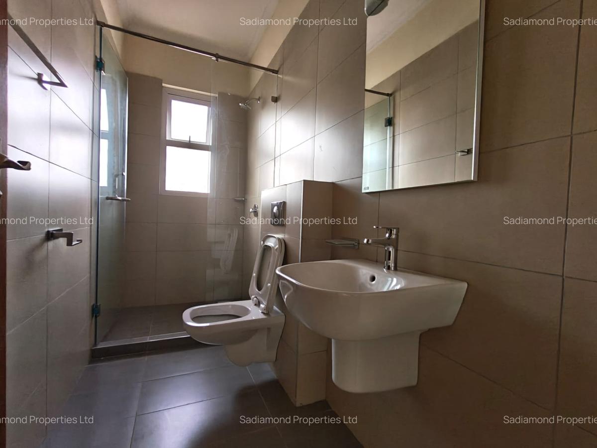 4 Bed Townhouse with En Suite in Runda - 11