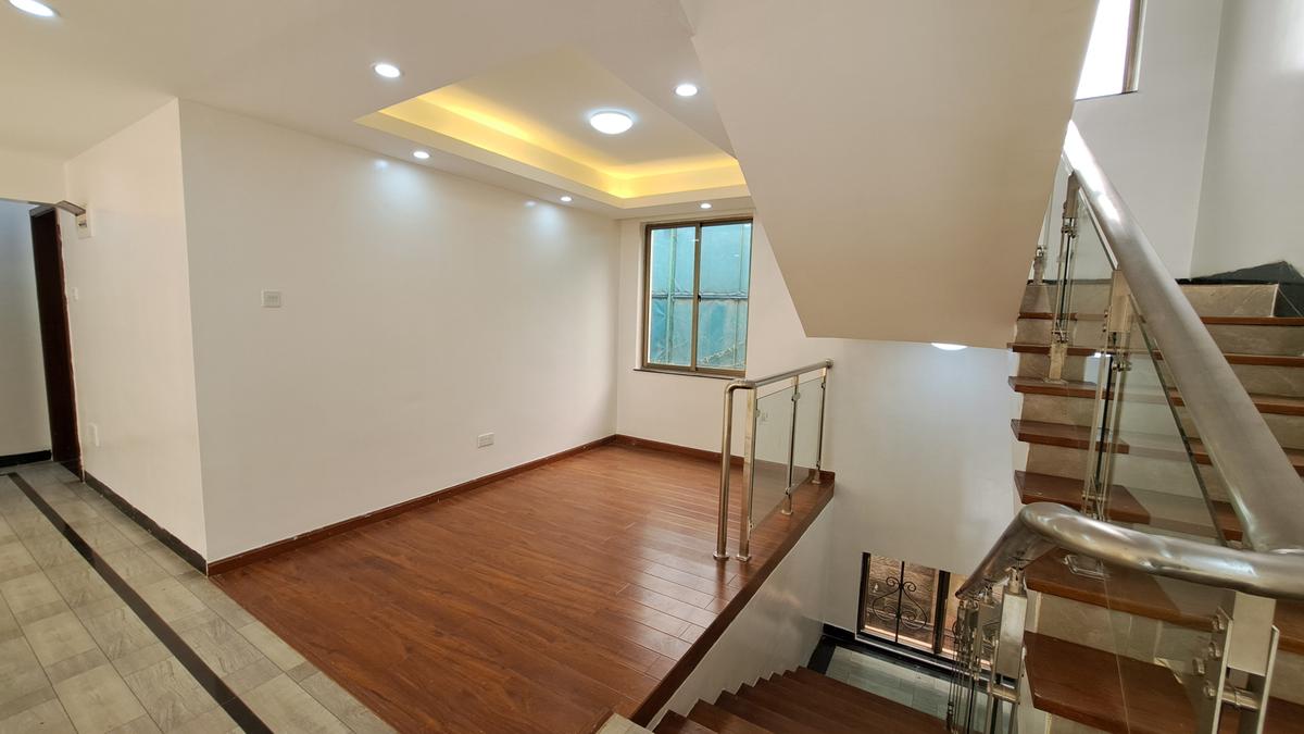 5 Bed Villa with En Suite at Chalbi Drive - 11