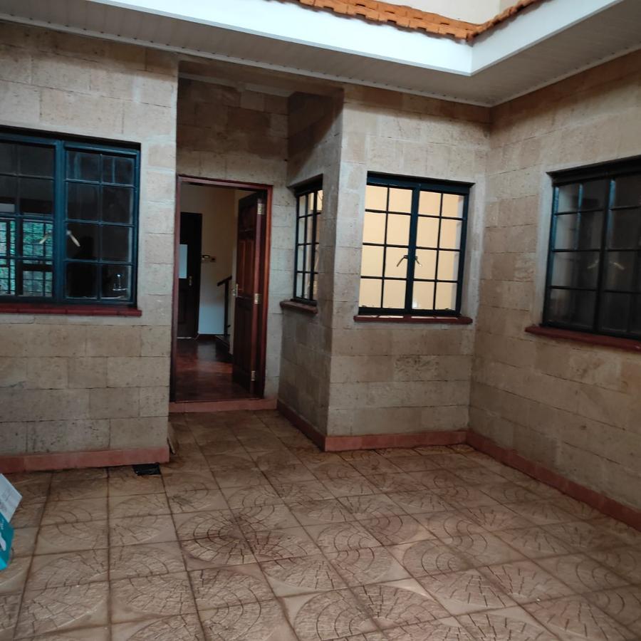 4 Bed Townhouse with En Suite at Riara - 8