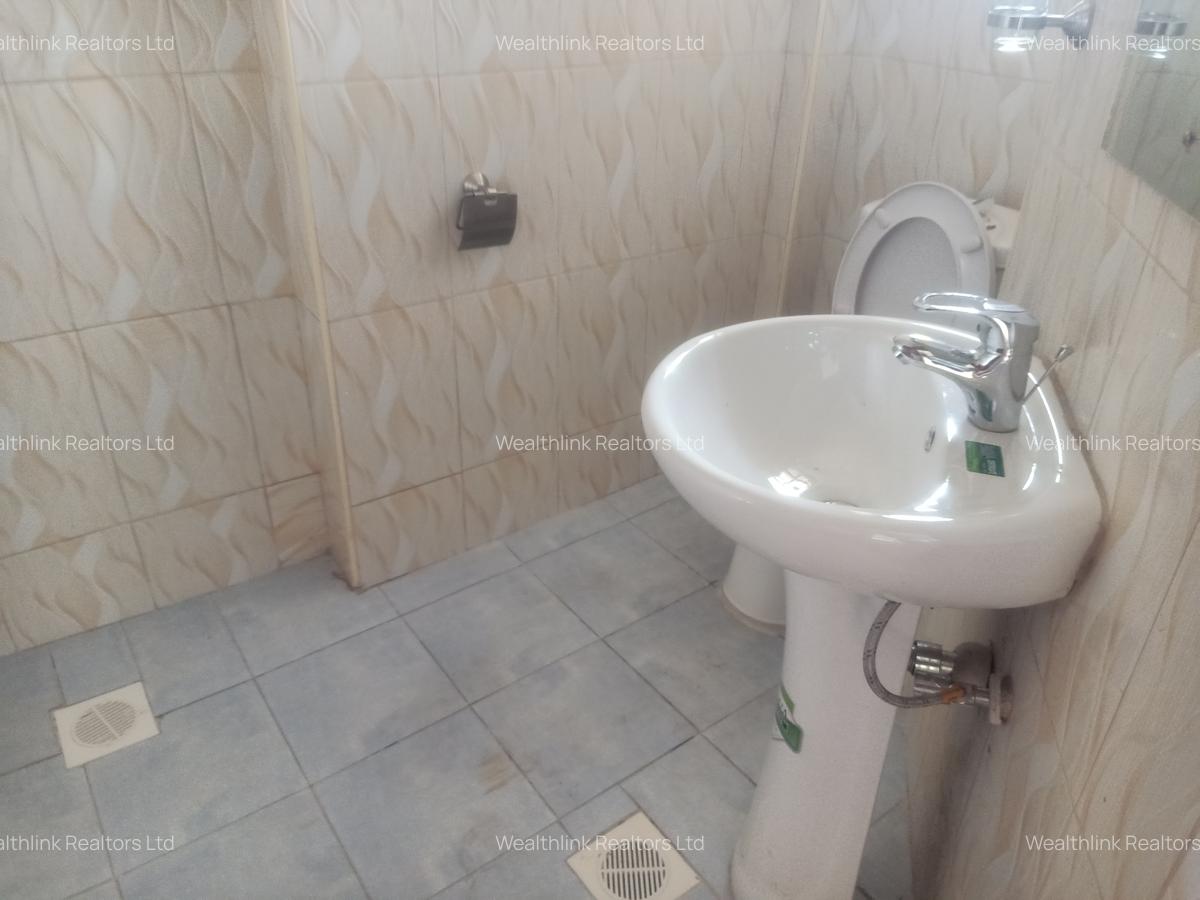 4 Bed Townhouse with Swimming Pool at Fourways Junction - 12