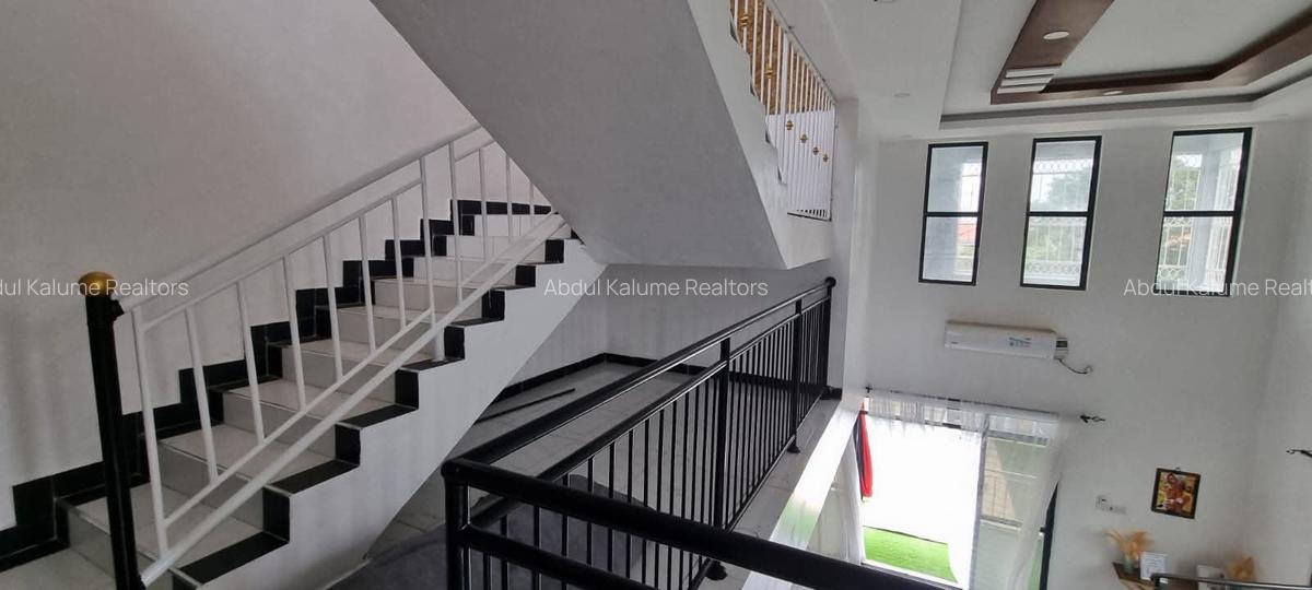 6 Bed Villa with En Suite at Bamburi - 7