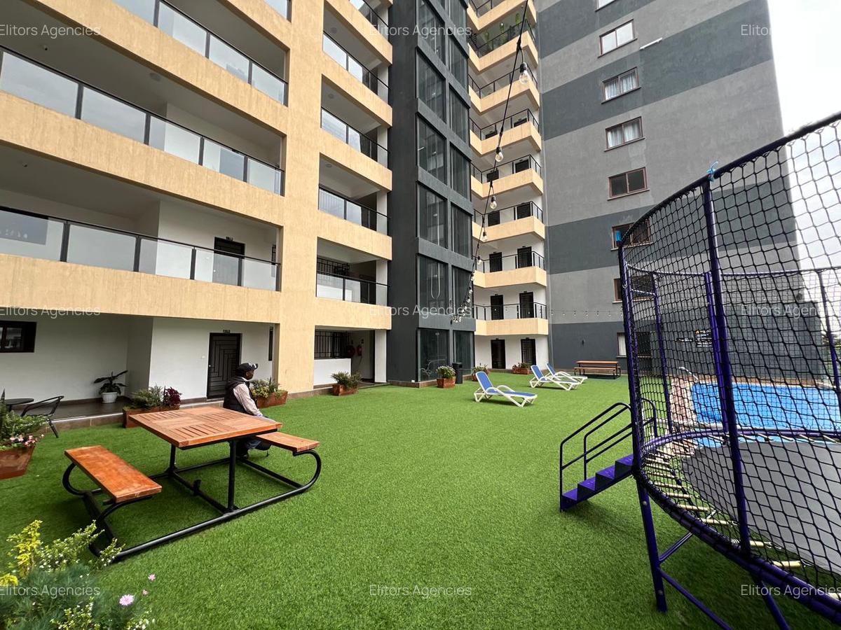 1 Bed Apartment with En Suite at Lantana Road - 17