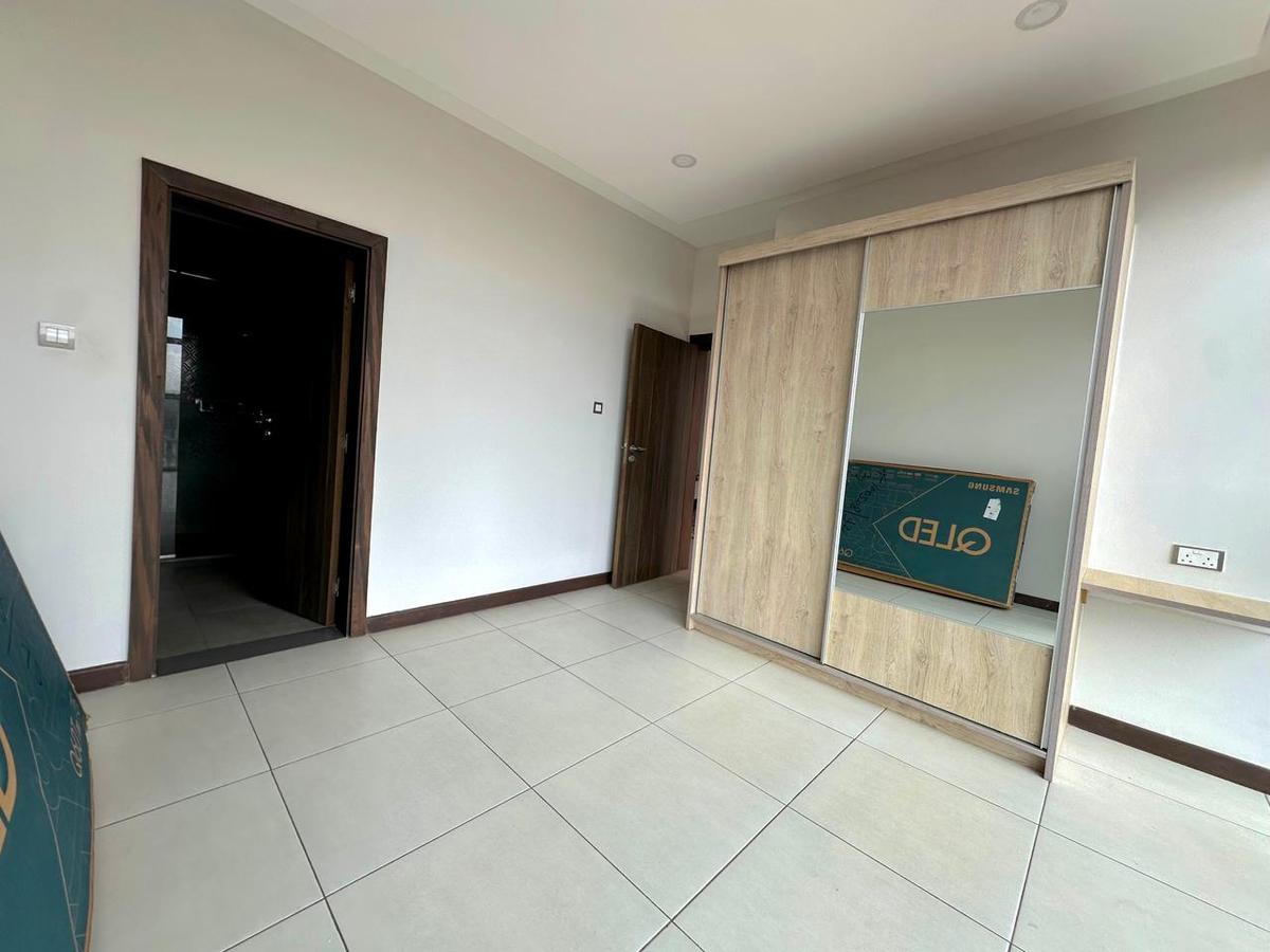 2 Bed Apartment with En Suite at Westlands - 14