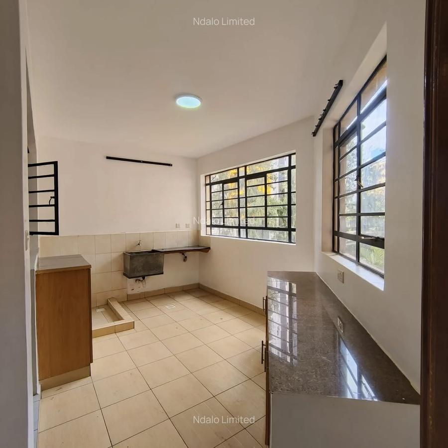 3 Bed Apartment with En Suite at Kilimani - 15