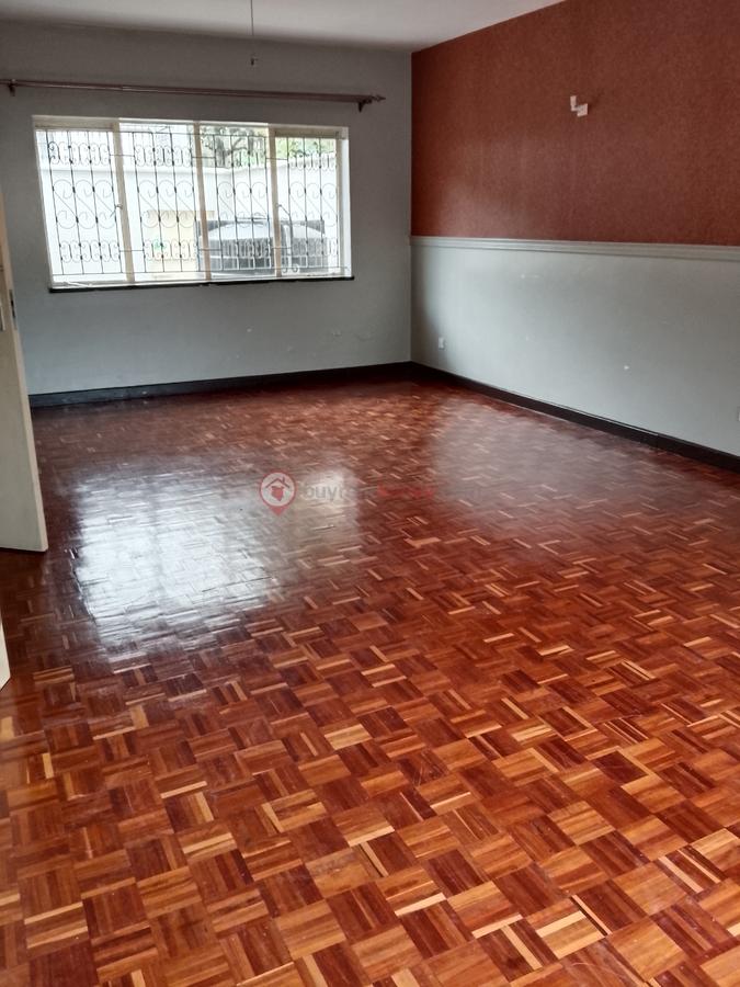 3 Bed Townhouse with En Suite at Westlands - 6