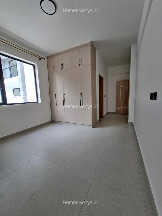 3 Bed Apartment in Brookside - 7