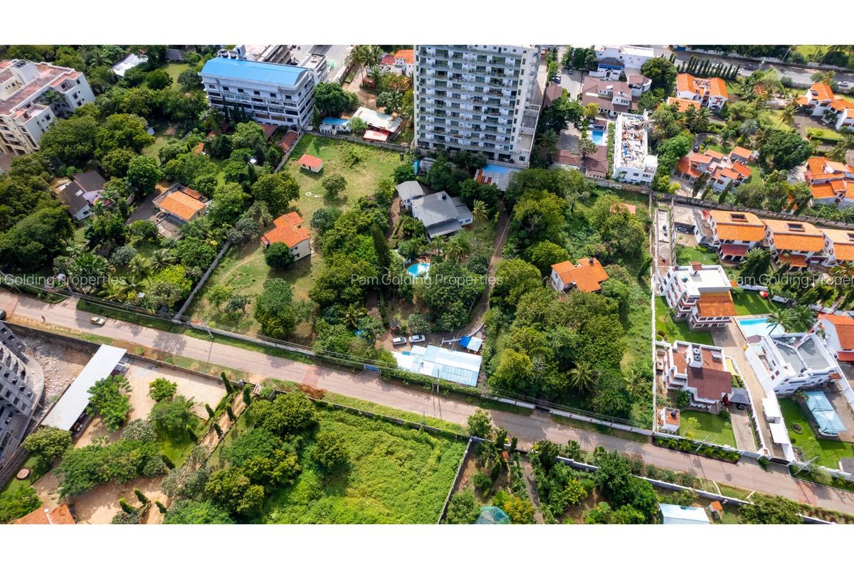 6 Bed House with En Suite in Nyali Area - 5