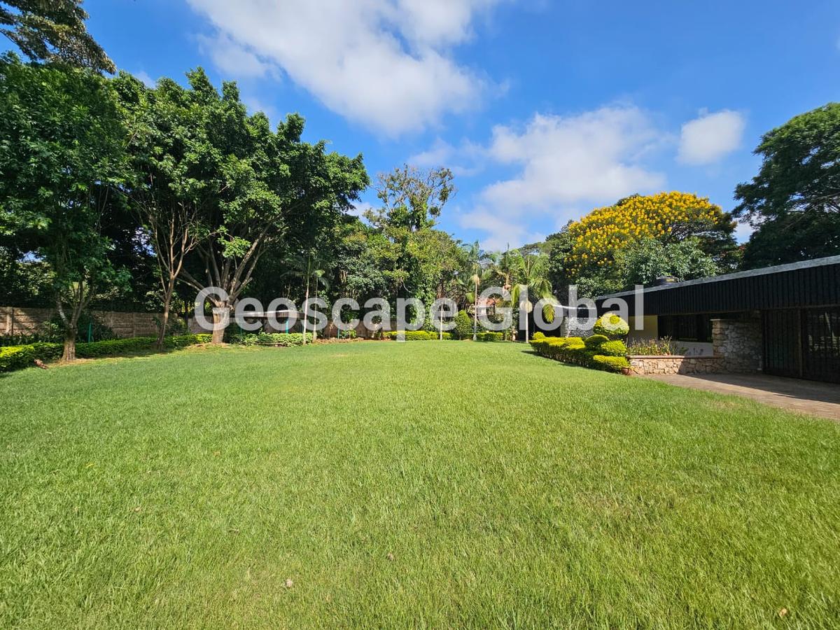 5 Bed House with En Suite in Muthaiga - 8