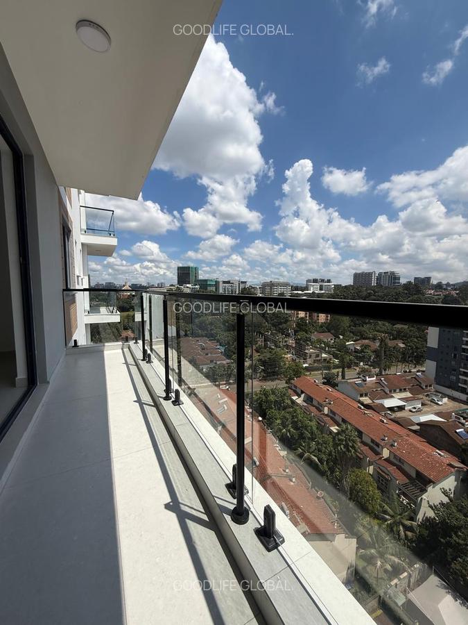 3 Bed Apartment with En Suite at Brookside - 19