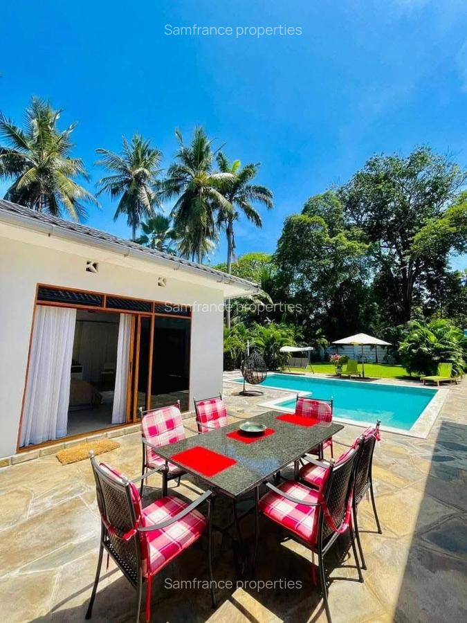 4 Bed Villa with En Suite at Mtwapa Lamarina - 9