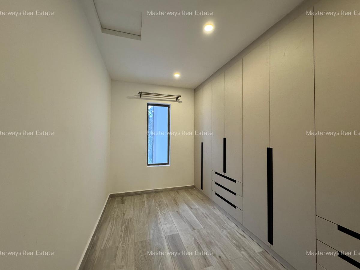 4 Bed Villa with En Suite at Ndege Road - 5