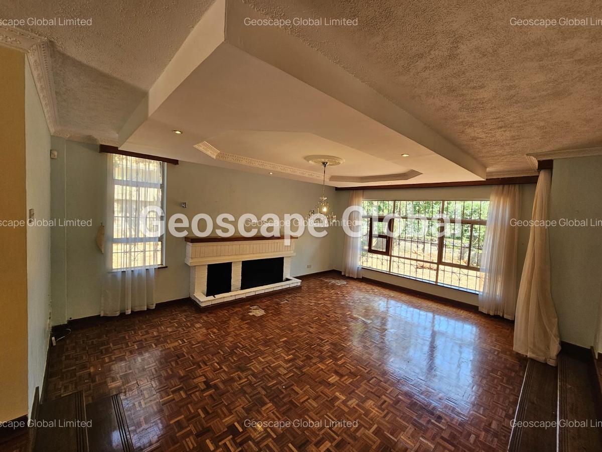 5 Bed House with En Suite in Runda - 5