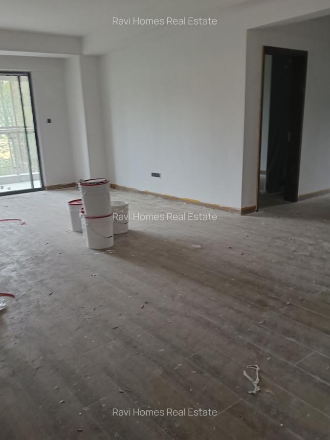 3 Bed Apartment with En Suite at Sports Road - 6