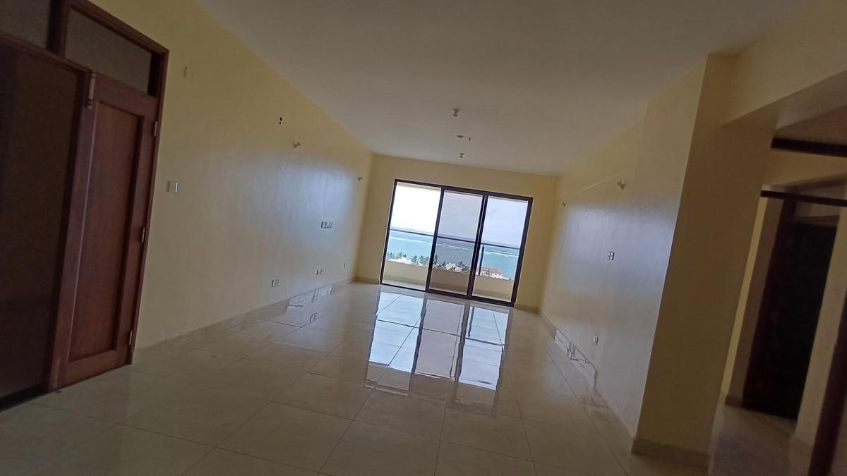 3 Bed Apartment with En Suite at 3Rd Avenue Nyali - 8