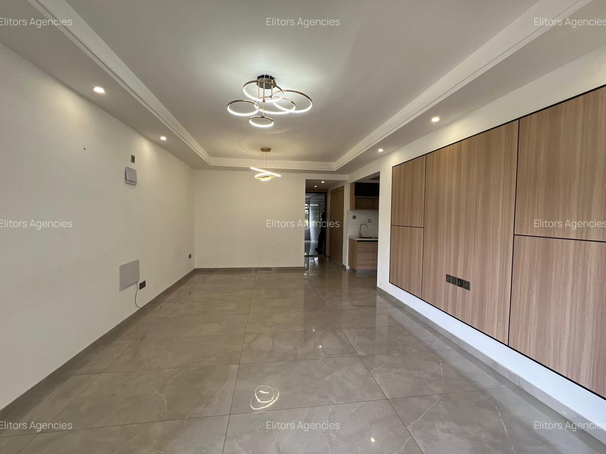 1 Bed Apartment with En Suite at Riverside Drive - 3