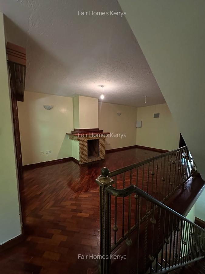 4 Bed Townhouse with En Suite at Chalbi Drive - 11