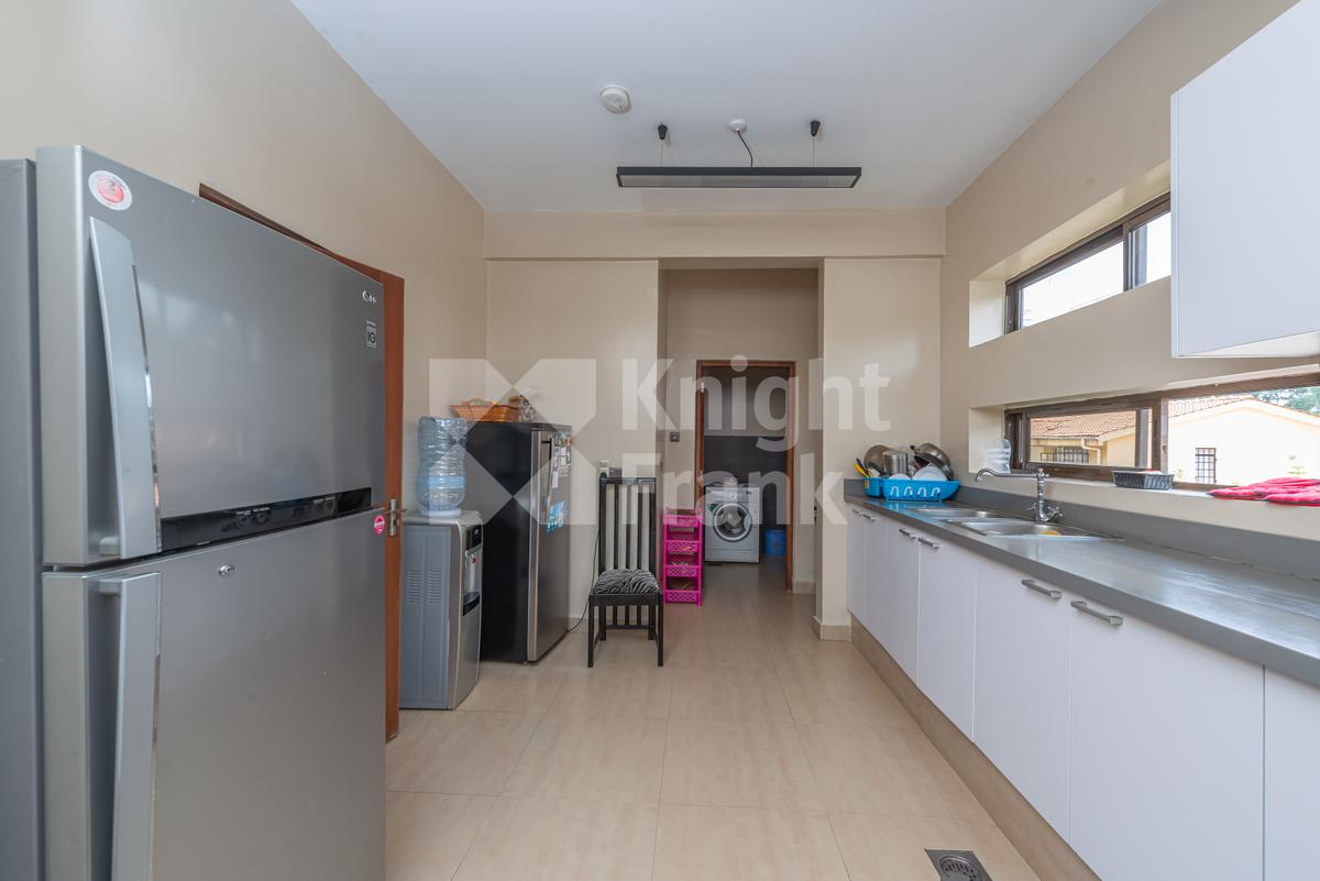 3 Bed Apartment with En Suite at Vanga Street - 5