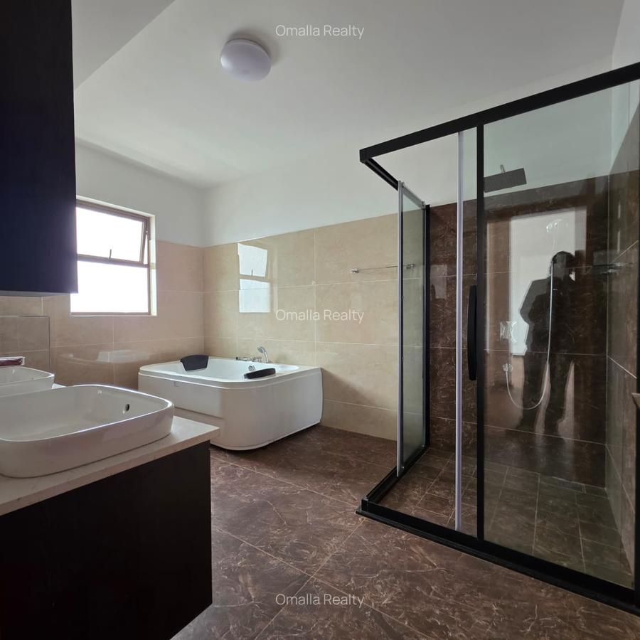 4 Bed Townhouse with En Suite in Westlands Area - 7