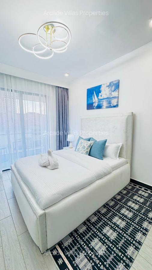 Serviced 1 Bed Apartment with En Suite in Lavington - 11