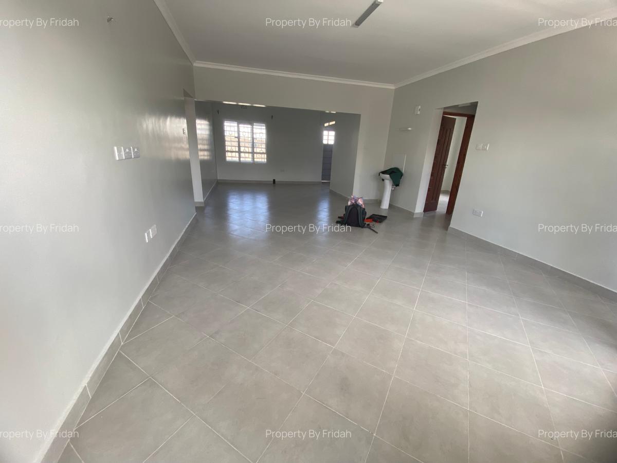 4 Bed House with En Suite in Kitengela - 4