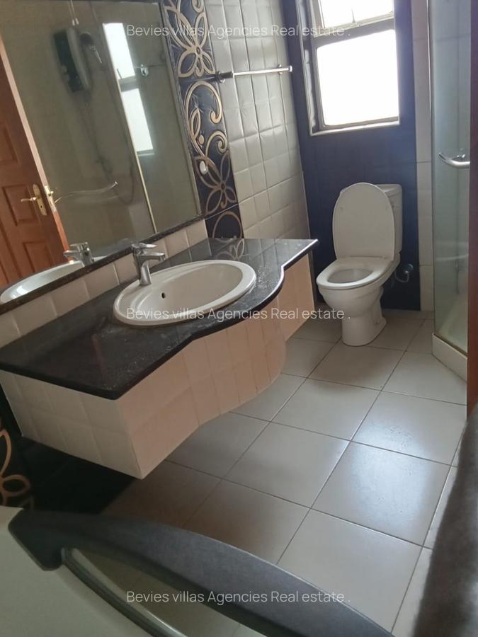 3 Bed Apartment with En Suite at Westlands - 14