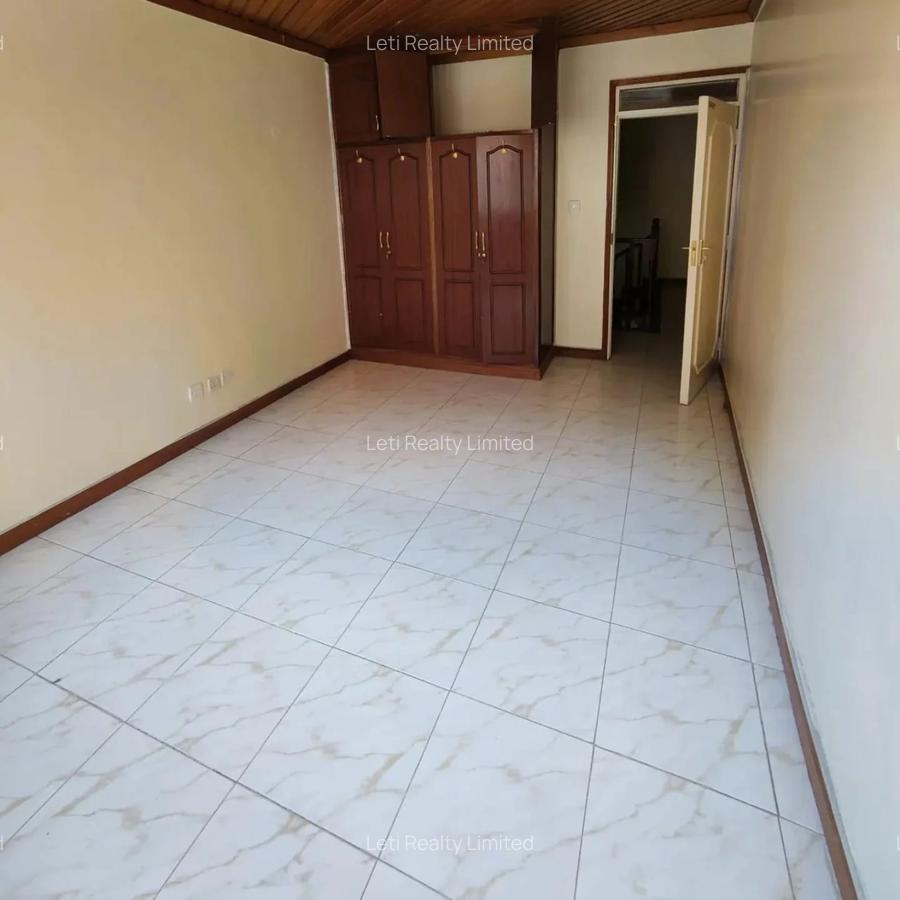 4 Bed Townhouse with En Suite in Kileleshwa - 5