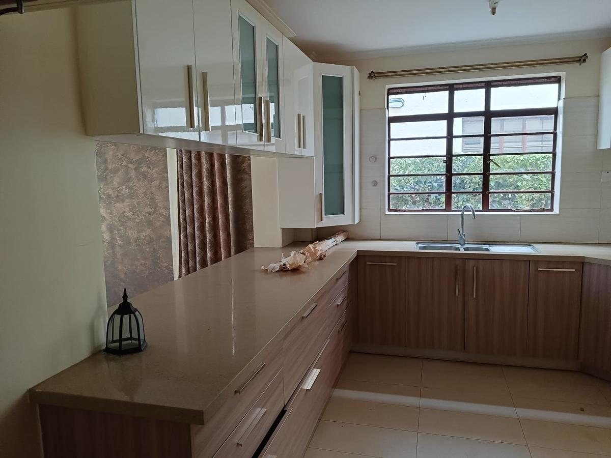 4 Bed Townhouse with En Suite at Kencom Homes - 5