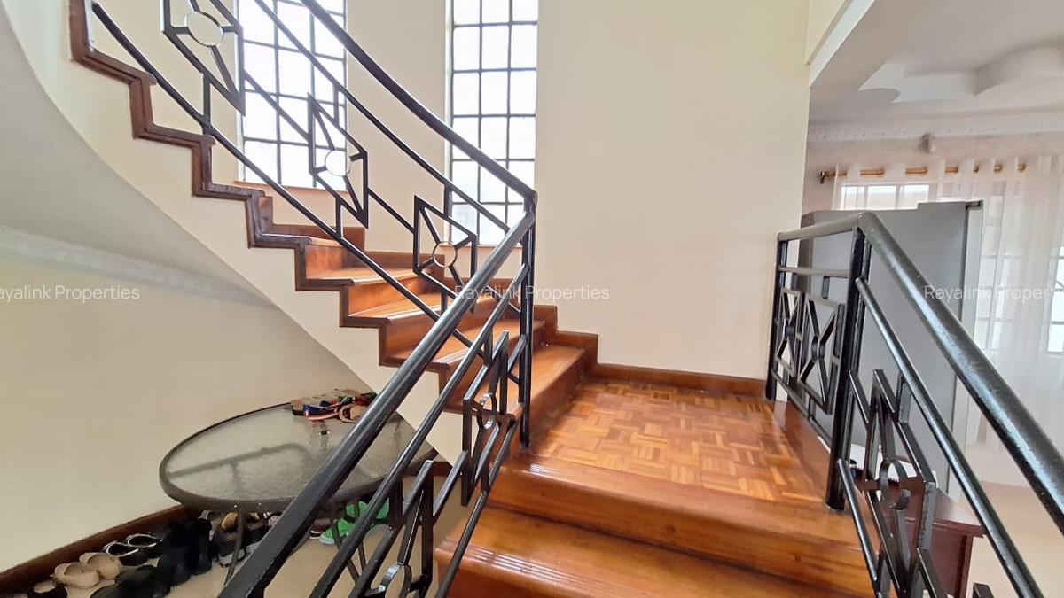 4 Bed Townhouse with En Suite at Kyuna - 7