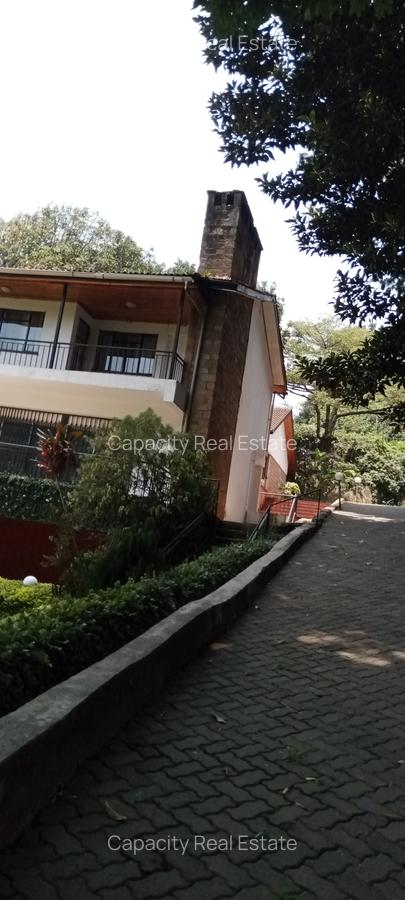 8 Bed Townhouse with Garden in Westlands Area - 11