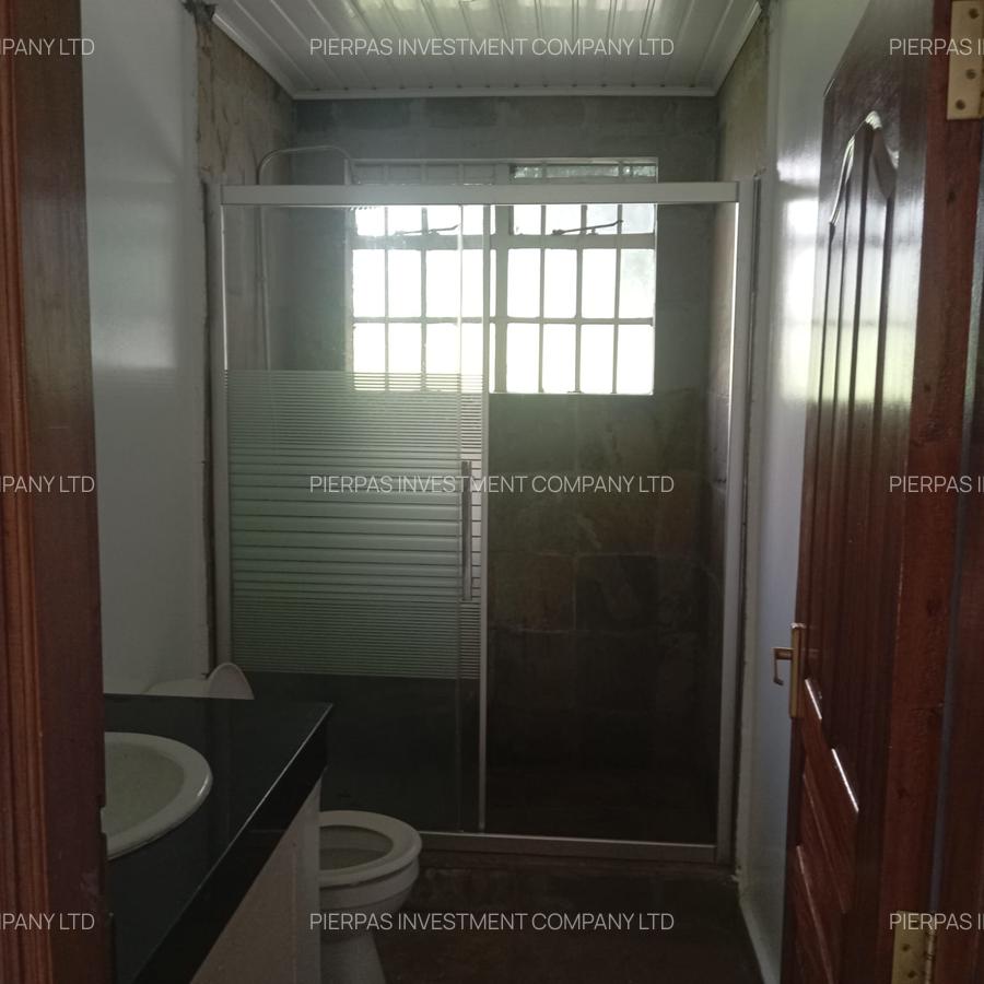 4 Bed Villa with En Suite in Spring Valley - 5