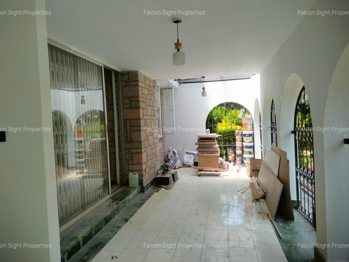 4 Bed Townhouse with Garden at Old Muthaiga - 10