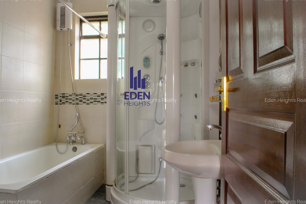 3 Bed Apartment with En Suite in Valley Arcade - 13