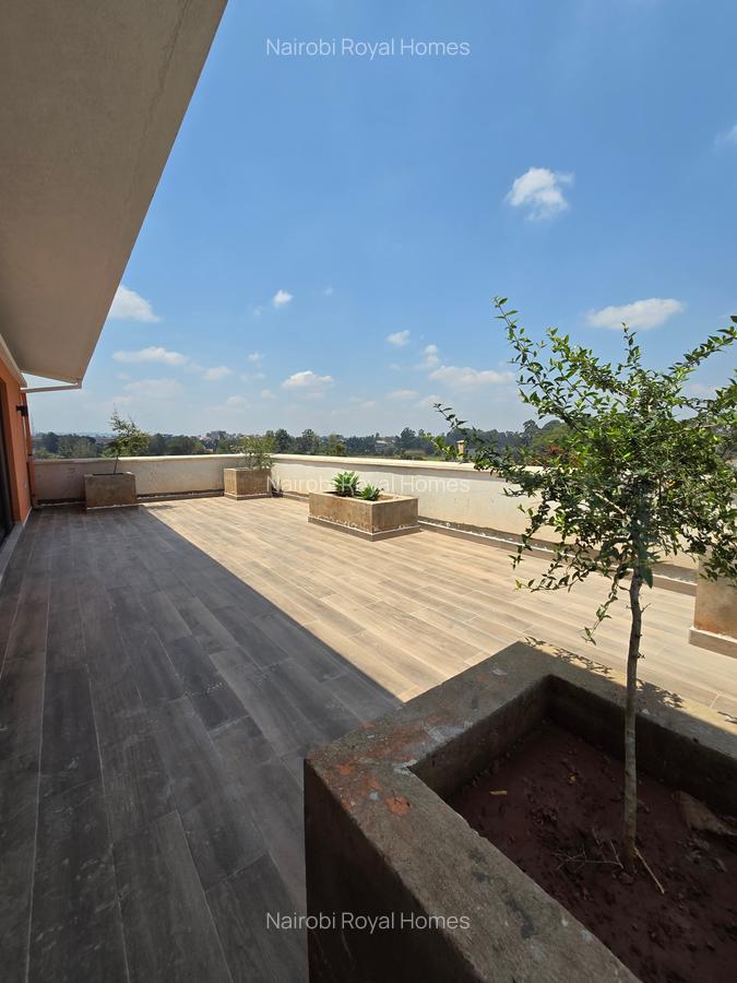 5 Bed Townhouse with En Suite at Kinanda Road - 10