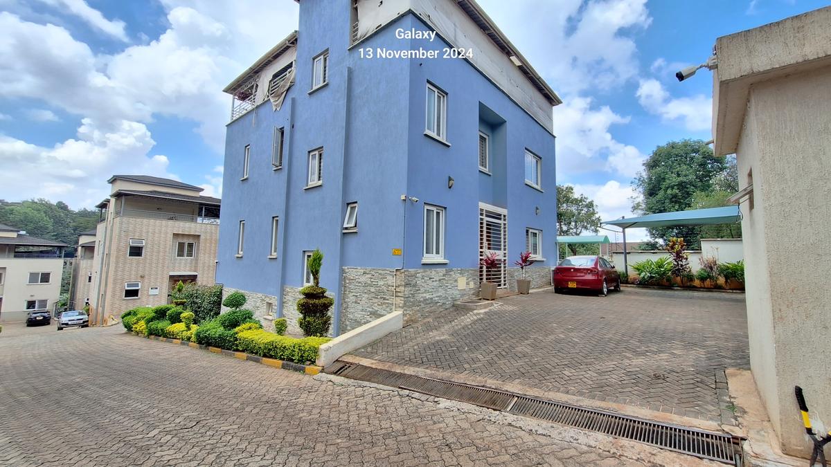 5 Bed Townhouse with En Suite at Convent Drive - 15