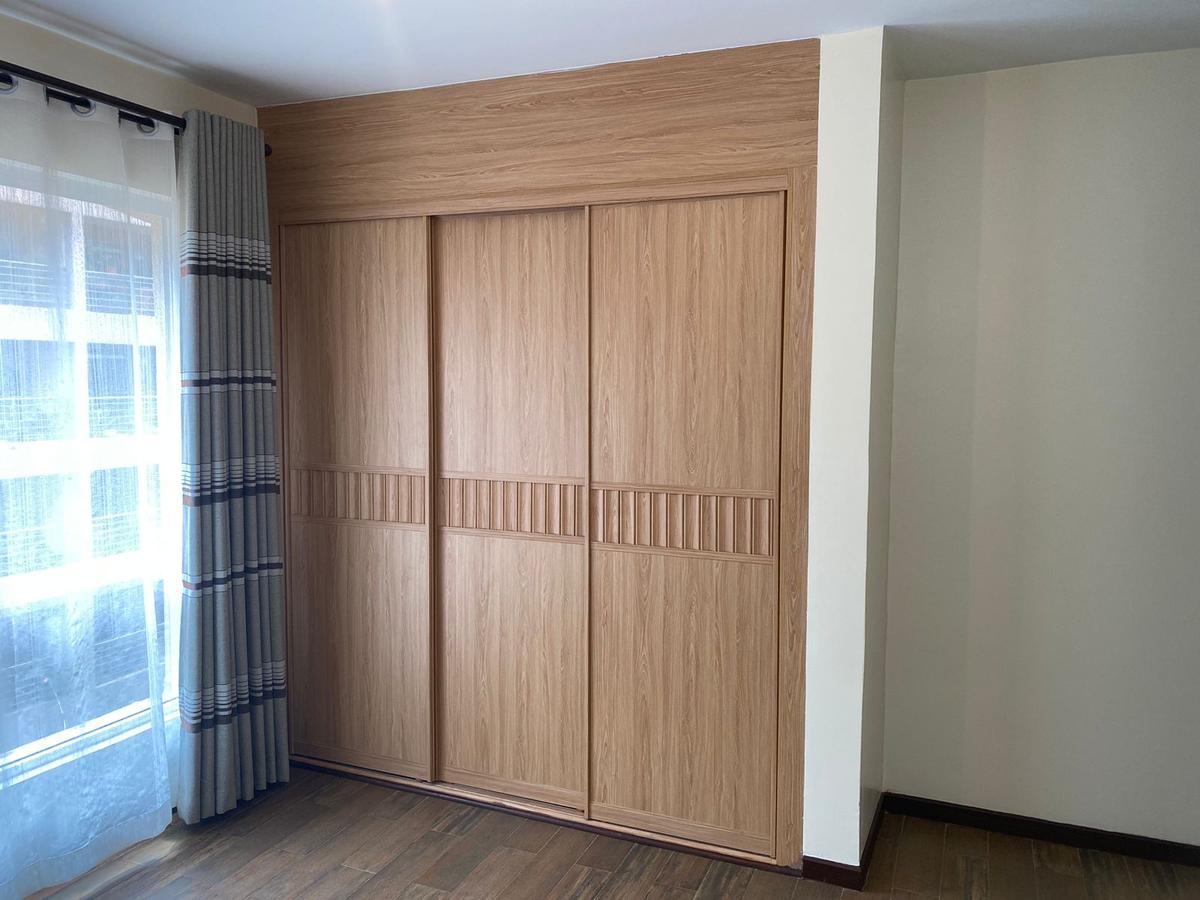 4 Bed Apartment with En Suite in Westlands Area - 13