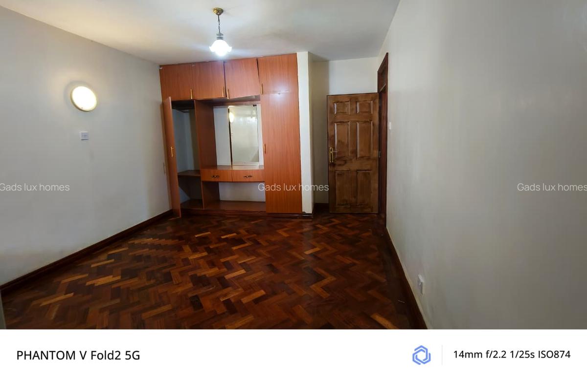 5 Bed Villa with En Suite at Runda - 9